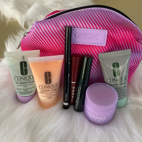 New Clinique lavender and pink 8 piece cosmetics travel set - Picture 2 of 7